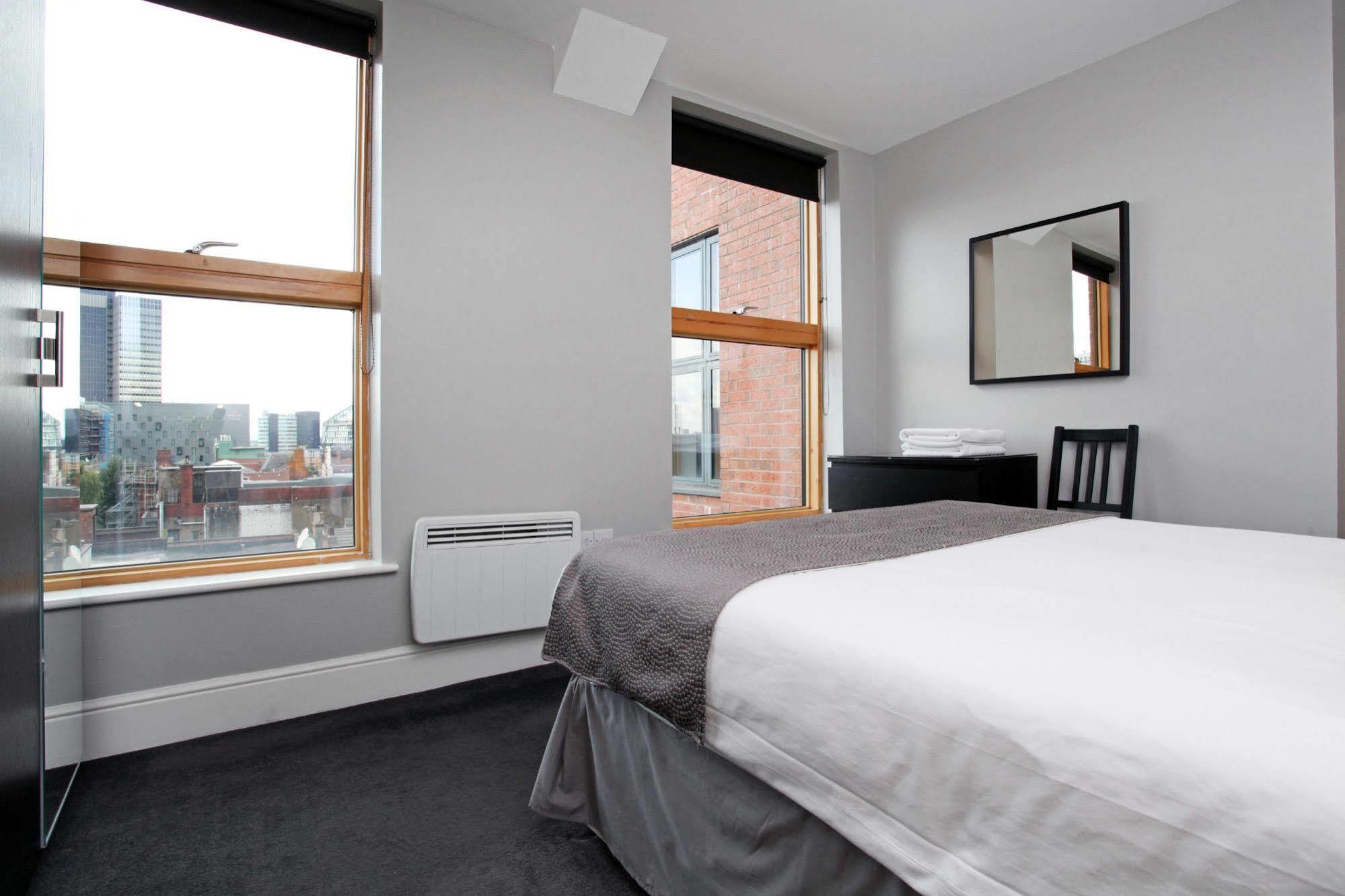 The City Warehouse Aparthotel Manchester Buitenkant foto