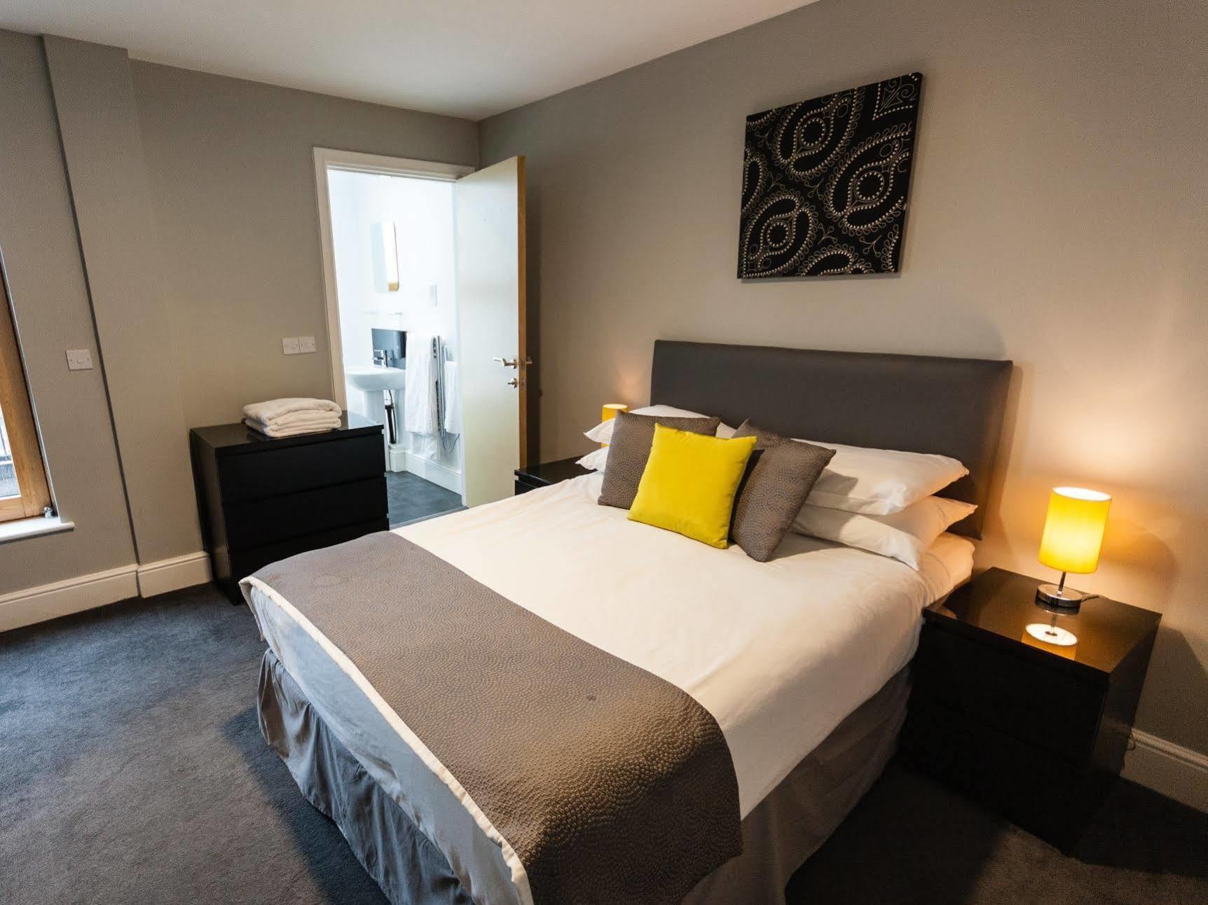 The City Warehouse Aparthotel Manchester Buitenkant foto